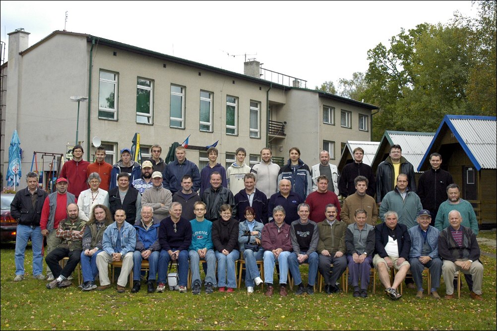 Skupinov foto frekventant koly a lektor